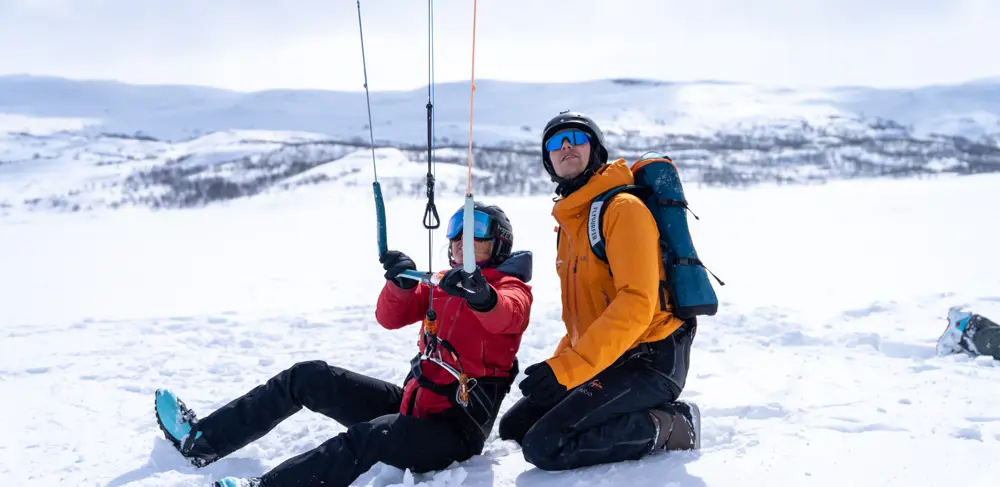 Kite course with a guide from Tyin Aktiv who instructs the participants