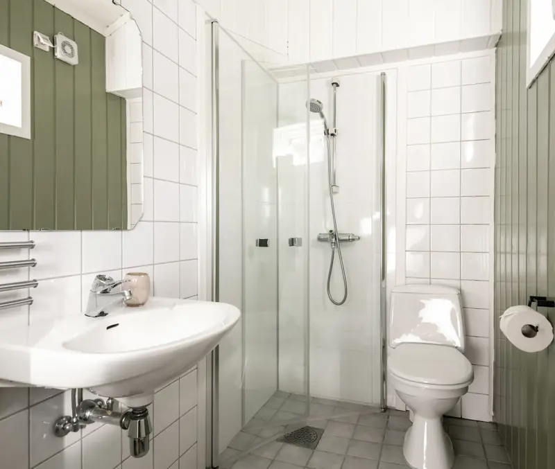 Bad i rekkehyttene på Filefjellstuene