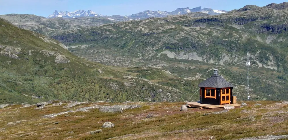 Vidsyn Eldstogo med fantastisk utsikt over Jotunheimen.