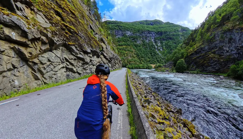 Gigapixel Tyin Filefjell Bicycle Filefjell Laerdalsoyri 3