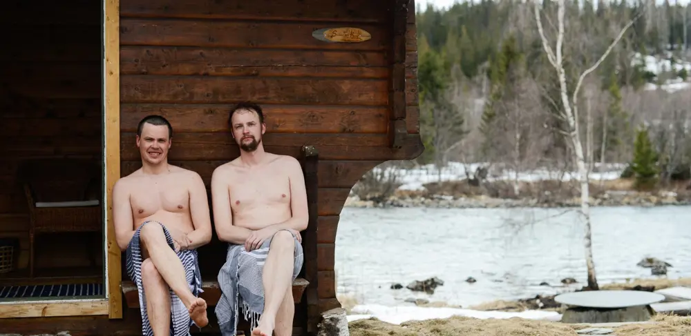 Hallgrim Rogn and Knut Lerhol have written the book Badstufolk together. 