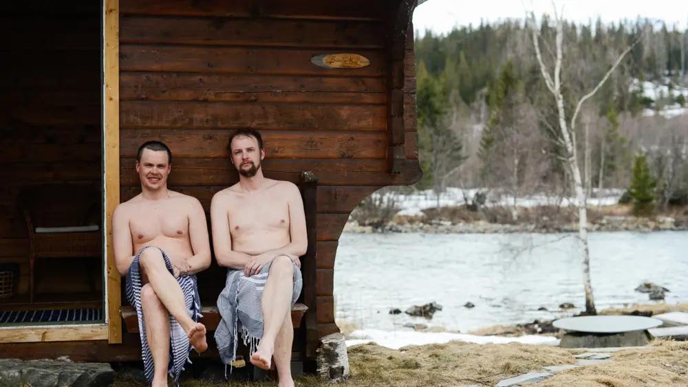 Hallgrim Rogn and Knut Lerhol have written the book Badstufolk together. 