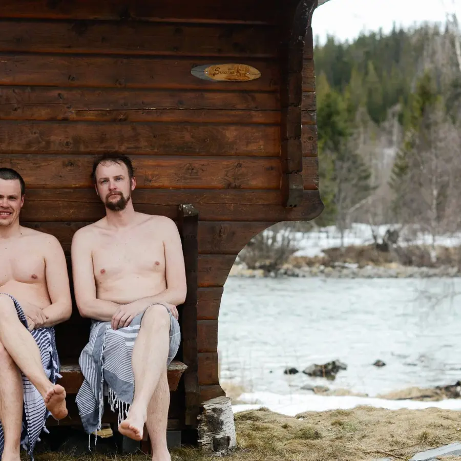 Hallgrim Rogn and Knut Lerhol have written the book Badstufolk together. 