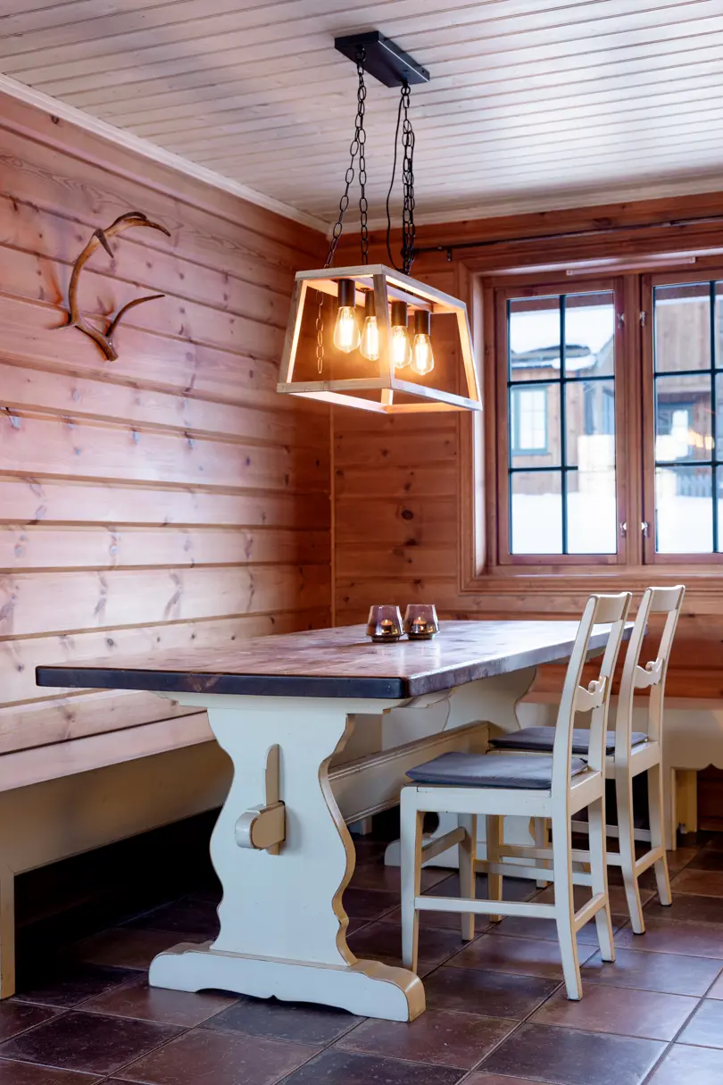 Innredning av kjøkken i leilighet på Filefjellstuene